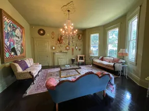 Miss Natchez, a Victorian perched on a hill - Image 5