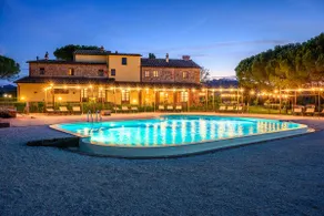 Norma apartment with pool and view - Image 2