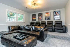 4 BR 3 Bath 9 beds! Hot Tub, Pool, Movie room! - Image 4