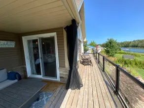 Stunning 3 bedroom vacation home with Hot tub - Image 4