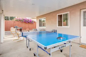 3BR House | Mini-Golf, Massage Chair & Fenced Yard - Image 4
