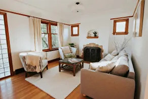 Cozy Craftsman in Friendly Ravenna Neighborhood - Image 5