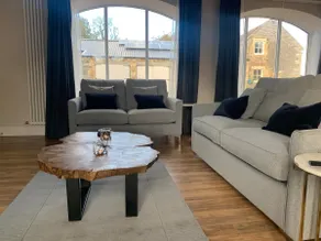 The Carthouse (Luxury 2 bed with private hot tub) - Image 5
