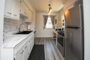 Adorable 4-Bed Modern Home - Image 2