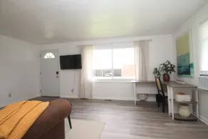 Modern 2 bedroom 9 min to BSU - Image 3