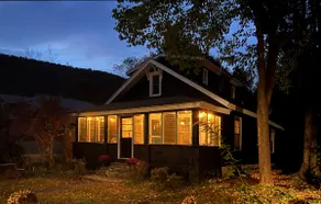3 bedroom, 2 bath bungalow in Phoenicia, Catskills - Image 2