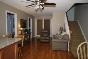 Yoder School Guest House with wifi and hot tub - Image 5