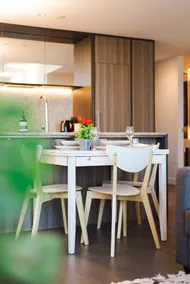 61F Luxury Melb CBD 3BR.2Bath. 8Pax. Free 2Carpark - Image 5