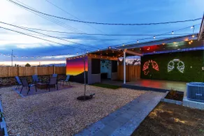 Spacious & Lux 3BR House w/ Hot Tub & Garden - Image 1