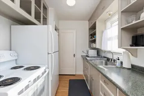Cheerful 1 Bedroom Cottage, entire home & Laundry - Image 5