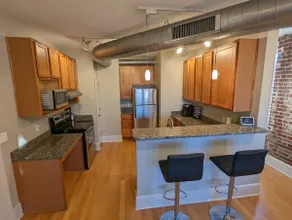 Gorgeous 2BR downtown condo near EVERYTHING! - Image 3