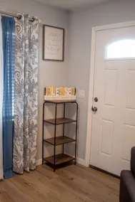 Cozy cottage in Sanford - Image 3