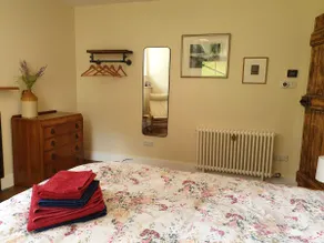 Quiet, rural retreat with wildlife on the doorstep - Image 5