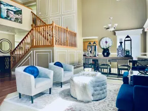 *Grand Entryway *Open floor plan *Game room 400sqf - Image 3