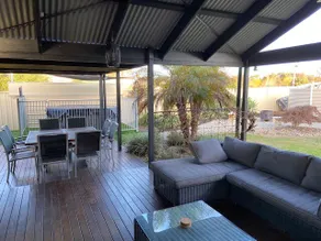 Bundalong Beauty! 5 bedroom holiday home. - Image 4