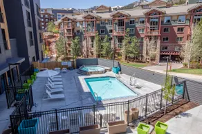 Mountain side - Ski in/ ski out+ Pool, Games, Gym - Image 4