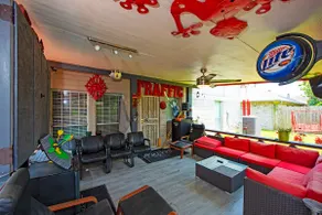 Book Meadow Briar Manor, near Sugar Land! - Image 3