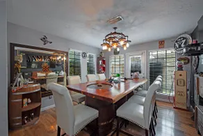 Book Meadow Briar Manor, near Sugar Land! - Image 4