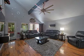 Book Meadow Briar Manor, near Sugar Land! - Image 5