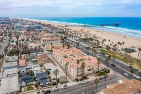 2 Bedroom Apt on PCH across from Beach - Image 5