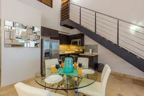 Top Floor Corner Condo w/ Amazing Views 2BR 3BA - Image 4