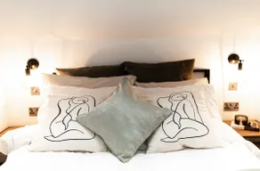 Urban Loft Apartment • 1 Bedroom • Manchester - Image 3