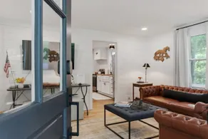 Newly Renovated Charming Little Leiper's Cottage - Image 4