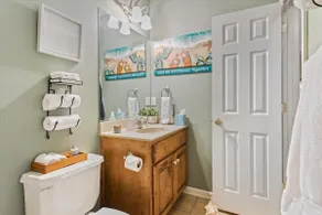 Fun Space close to Busch and Colonial w/ Hot Tub - Image 5