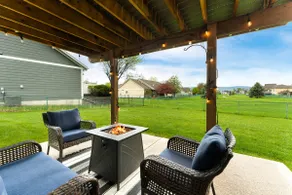 King Bed, Stunning Views, Large Home, Central AC - Image 2