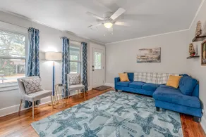 Park Circle retreat w King Bed Suite close to everything fun in CHS - Image 4