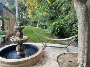 Luxurious, Private 1 Bedroom Guest House with Pool - Image 4