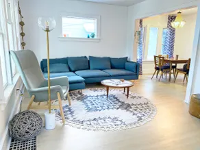 The Harbor House. - Image 4