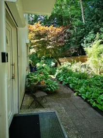 Feel-good idyll by the park - Image 2
