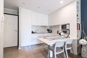 Trendy and Cozy apartment with Private Garden - Image 2