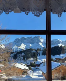 Beautiful chalet on the slopes - Image 5