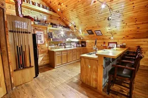 Yellow Box at Pickwick 3 bedroom, bonus game room - Image 2