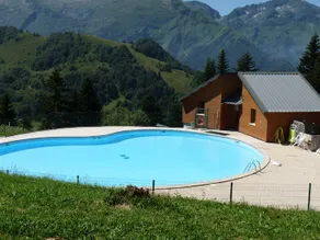 Charming Guzet chalet with fireplace, linen option - Image 2