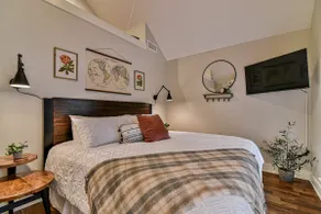 The Little Red House - Image 4