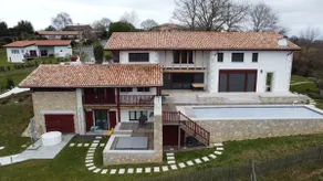 Studio Ursuya - Disconnect in the Basque Country - Image 4