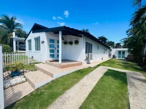 Beach Villa Don Rafa with pool and 5-bedrooms - Image 3