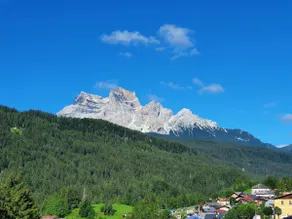 Cozy penthouse overlooking the Dolomites - Image 2