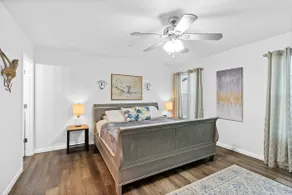 NW Remodeled 3 bed, 3 bath Beauty! - Image 2