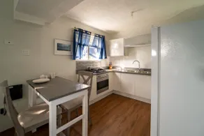 Apartment 2 at Brittons Hill. - Image 5
