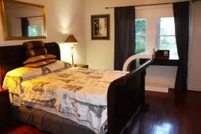 Holly Street Suite-A Clean Pet Friendly w No Fees! - Image 5