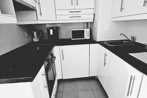 Quiet 26 m² loft 3 minutes from the metro - Image 2