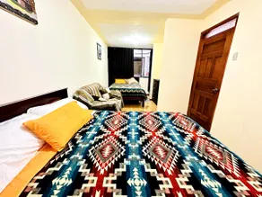 Spacious 5BR Apartment Near Plaza de Ponchos! - Image 2