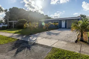 Renovated & Luxury Home w/ Heated Pool - Image 3