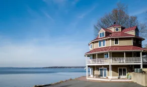 Red Point Lighthouse - Image 2