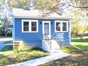 Cozy Beachtown Bungalow perfect for any getaway - Image 3