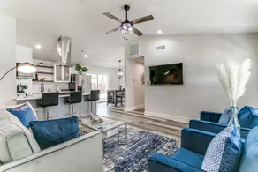 Stunning Modern Contemporary4BR Home Near Galleria - Image 2